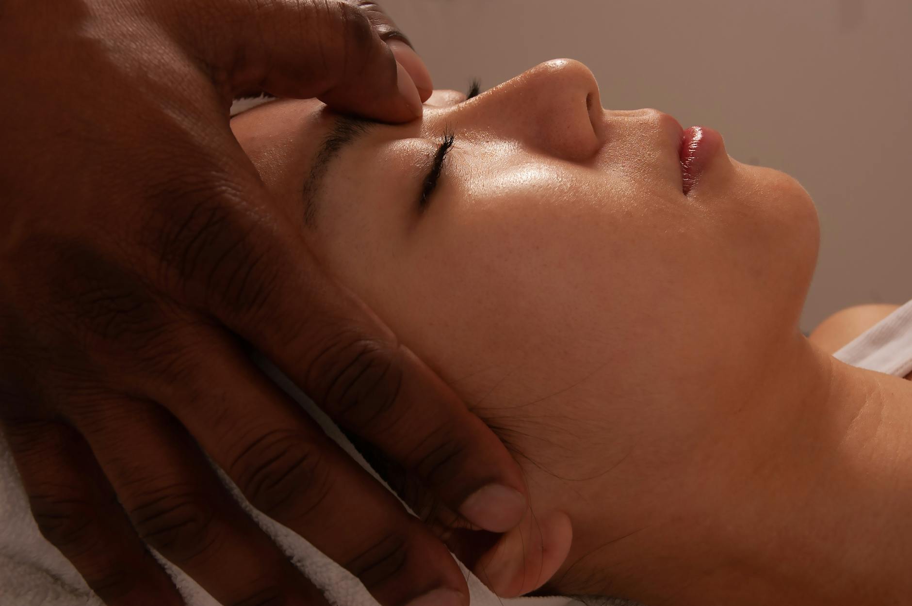 Facial massage treatment at Beautymii